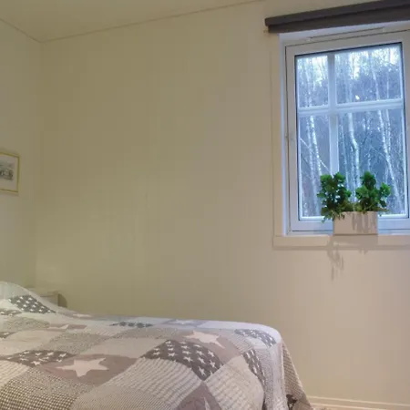 Five-bedroom Holiday In 펜션